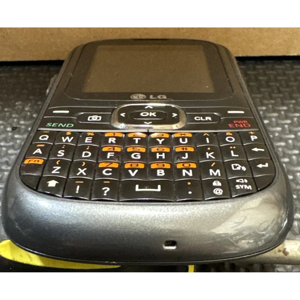 LG AN200 Saber Vintage Gray QWERTY Keyboard Phone for Collectors